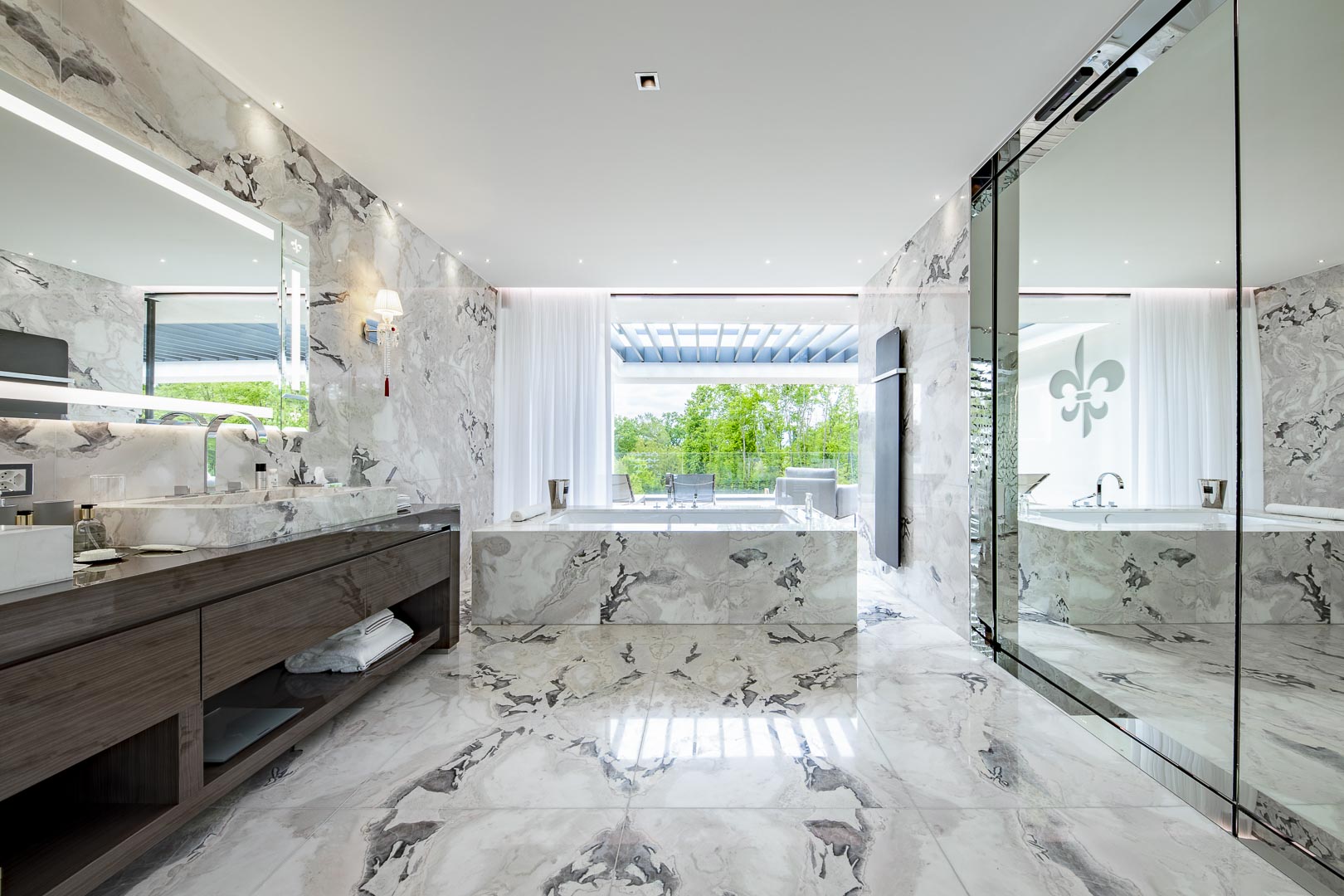 Ultima Grand Villa Ensuite with Marble and view