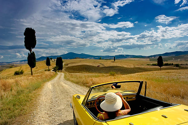 In the South of Pienza you find this white road leading to Terrapille.